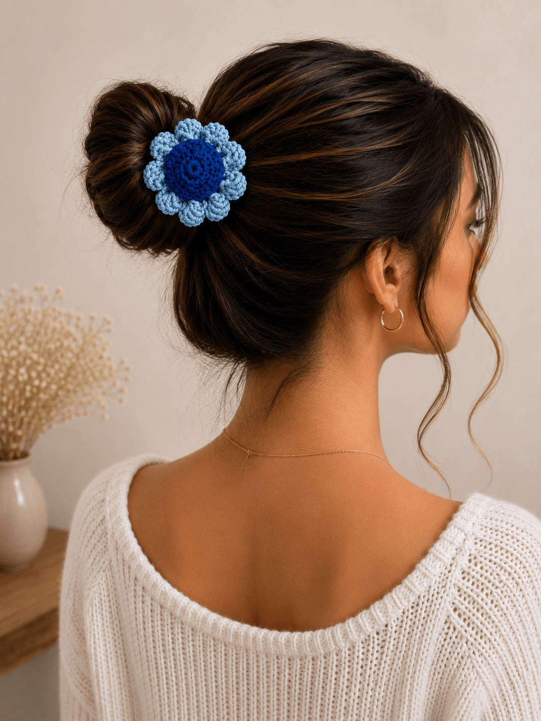 Handmade Crochet Flower Scrunchie - Zul Luz